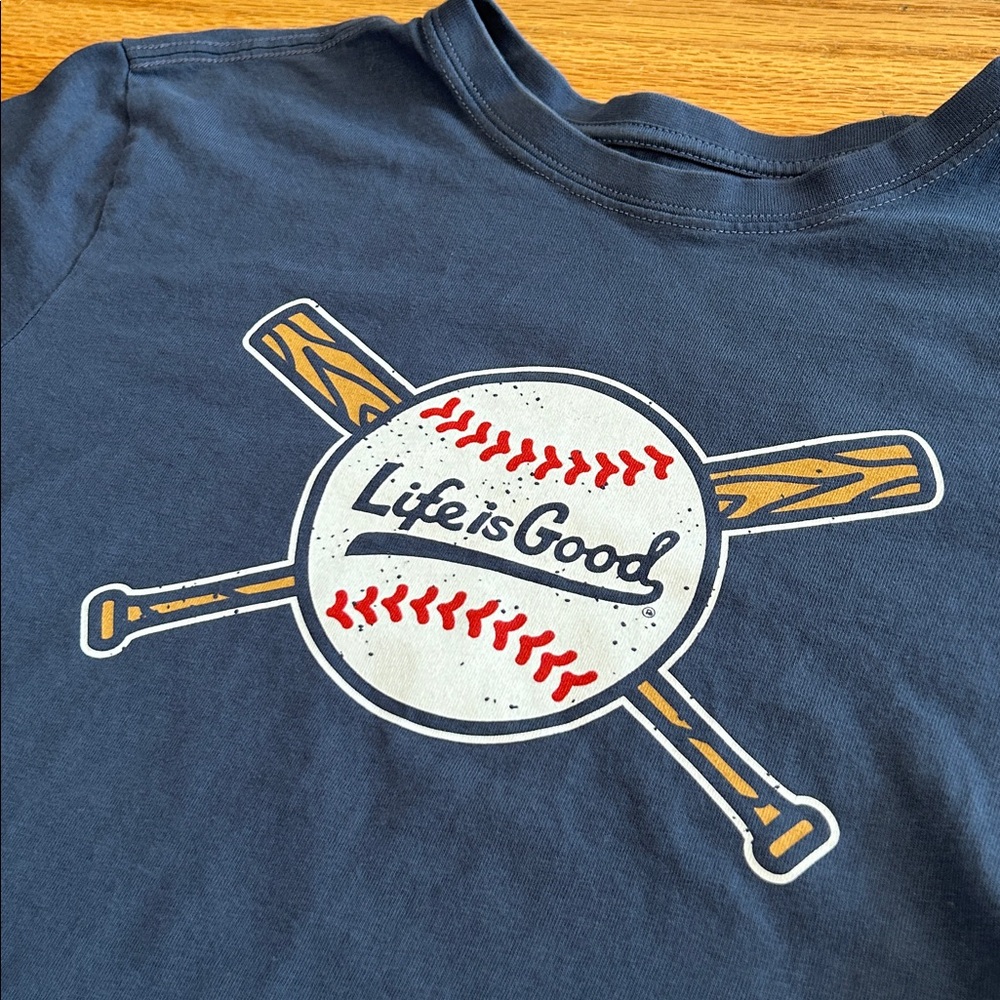 Life Is Good Men’s blue Baseball Tee